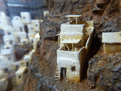 Diorama Pyros